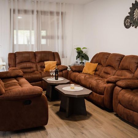 U Divokej Vcely Villa Ižipovce Buitenkant foto